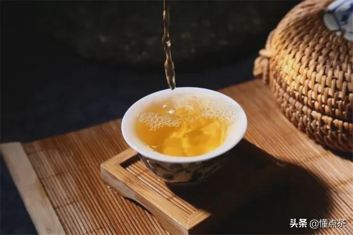 如何鉴别饼茶的好坏_七子饼茶怎么分辨是好茶和坏茶_怎么看茶饼好坏