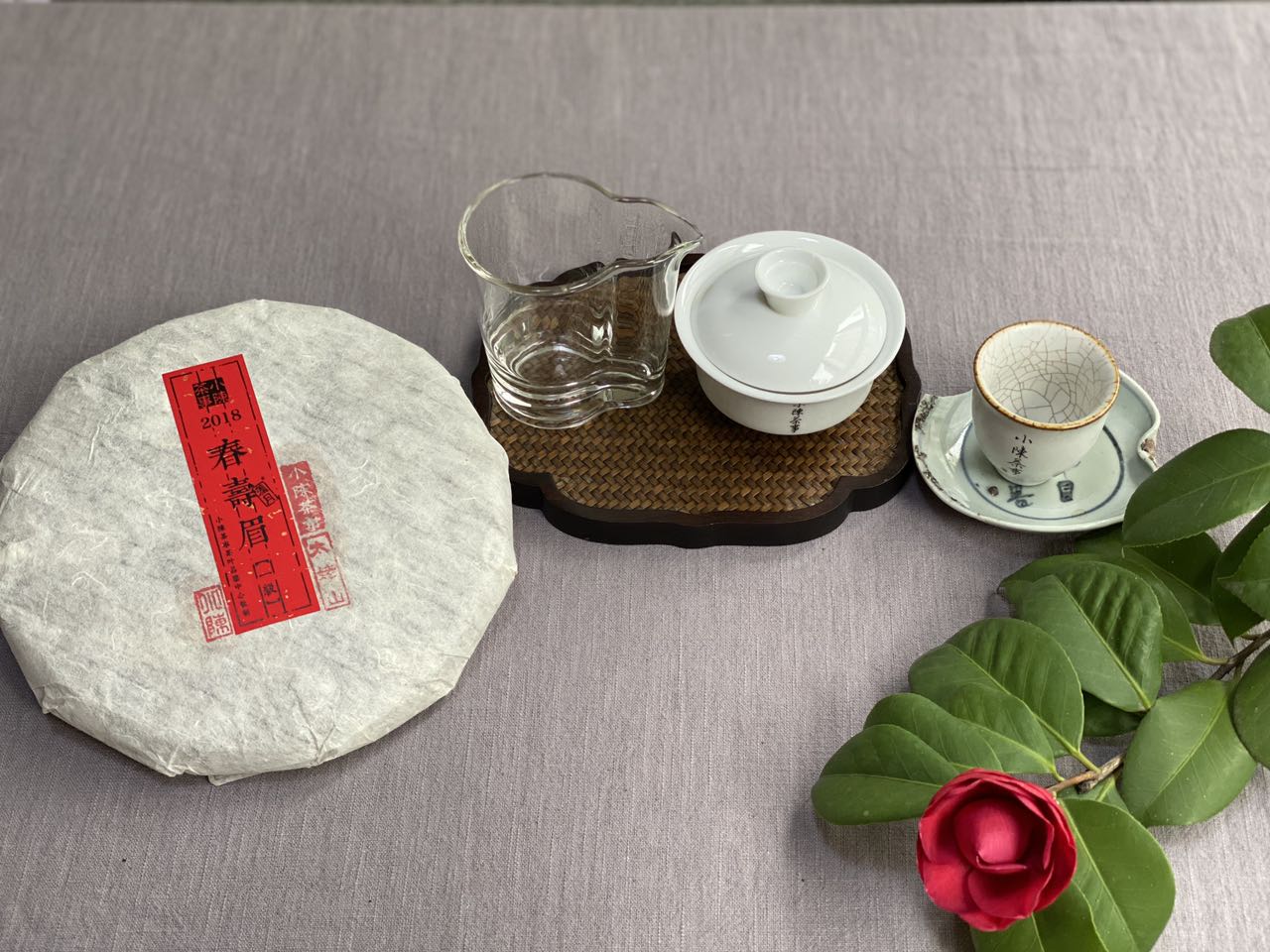 同是春白茶，散茶和饼茶有什么区别？村姑陈说出了4点区别，收好