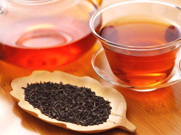 红茶绿茶乌龙茶的功效_绿茶红茶的功效_绿茶与红茶的功效